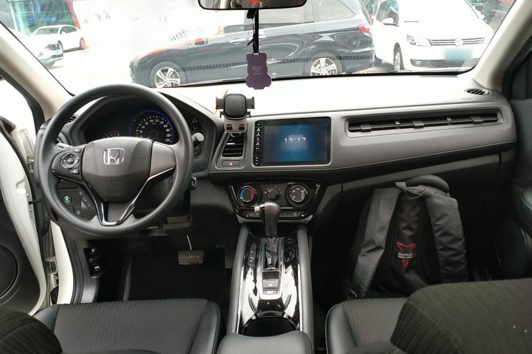 Used Honda Vezel 2019 1.5L CVT Pioneer Edition China VI Center Console