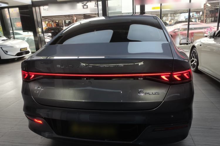 Used BYD Qin PLUS 2024 Honor Edition EV 510KM Beyond Model