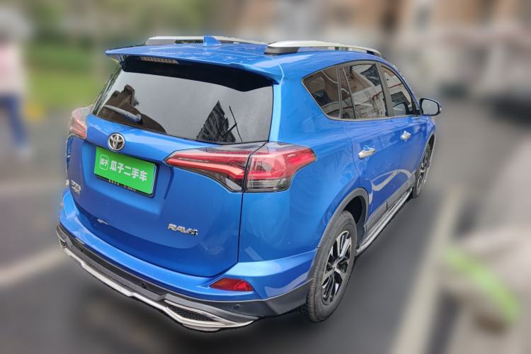 Used Toyota RAV4 2016 2.0L CVT Two-Wheel Drive Fashion Edition China V Standard