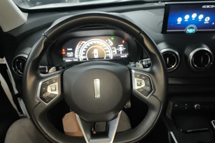 Used Wey VV7 2017 2.0T Flagship Model Center Console