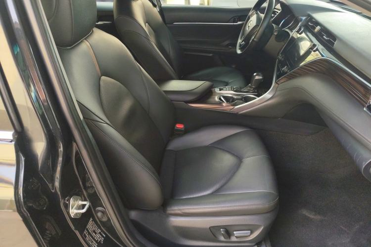 Used Toyota Camry 2019 2.0G Luxury Edition China VI Standard