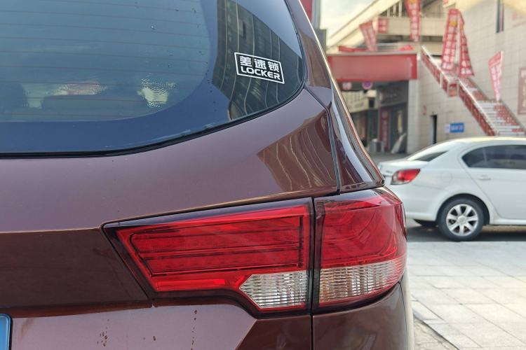 Used Foday Landfort 2015 1.9T Diesel 4x4 Luxury Edition 7-Seater
