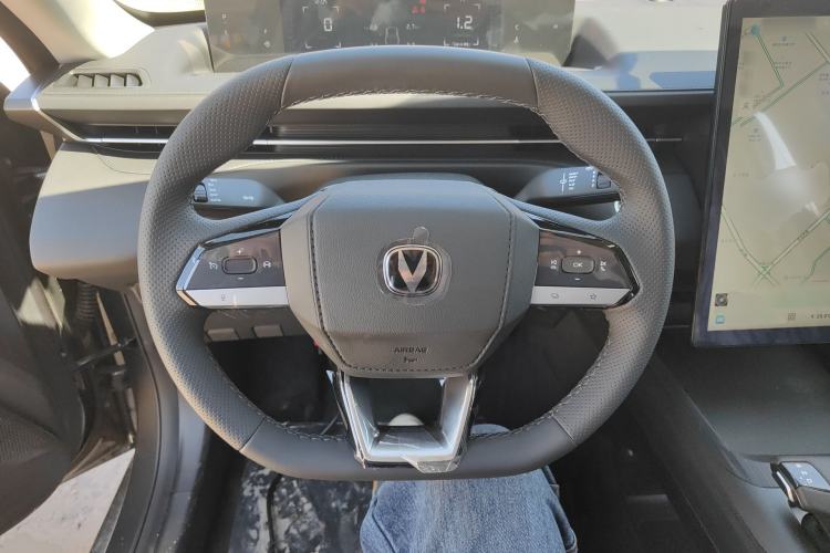 Used CHANGAN Eado 2025 Blue Whale 1.5T 500Bar Prestige Model
