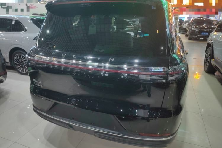 Used Chery T11 2026 Model 220 All-Wheel Drive Dual IMAX Theater Edition
