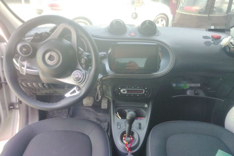 Used smart forfour 2016 1.0L 52 kW Passion Edition
