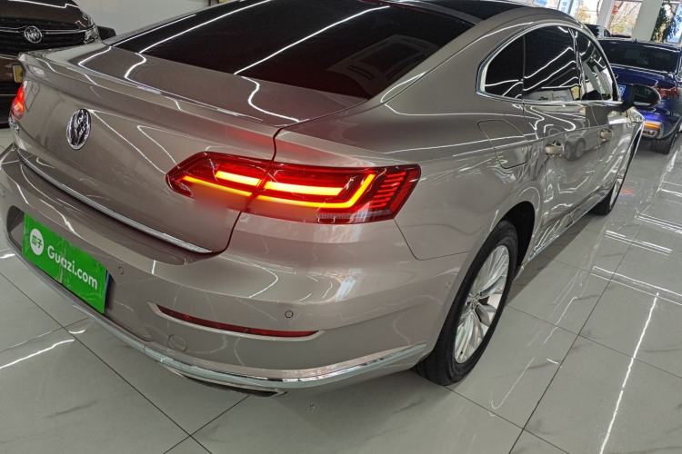 Used Volkswagen FAW-Volkswagen CC 2019 330TSI Glamour Edition China V Standard Right Rear Taillight