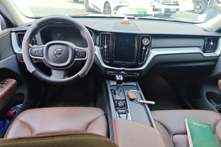 Used Volvo XC60 2020 T5 4x4 Zhiyi Luxury Edition
