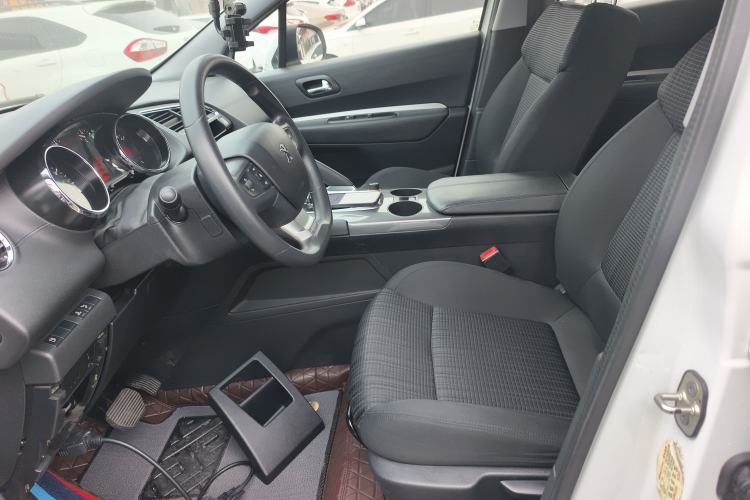 Used Peugeot 3008 2018 2.0L Automatic Classic Edition Left Front Seat