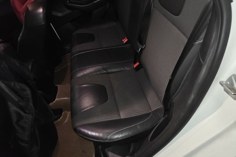 Used Ford Focus 2012 Sedan 1.6L Manual Fashion Edition
