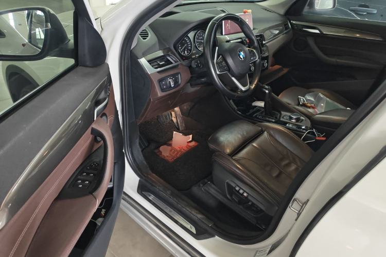 Used BMW X1 2016 xDrive20Li Luxury Model