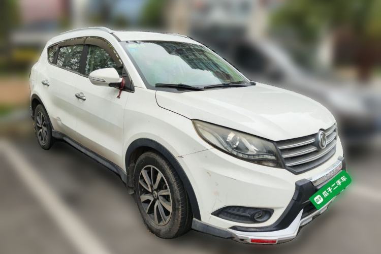 Used Dongfeng Fengon 580 2016 1.5T Manual Luxury Edition Front Right 45 Deg