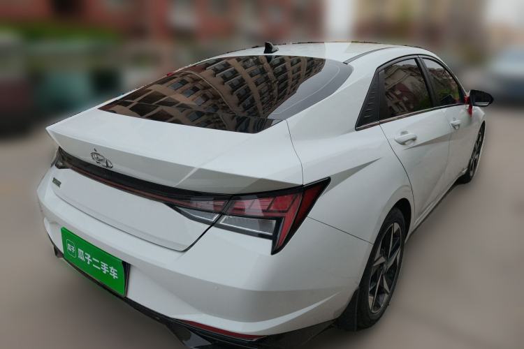 Used Hyundai Elantra 2022 1.5L CVT LUX Prestige Edition Rear Right 45 Deg