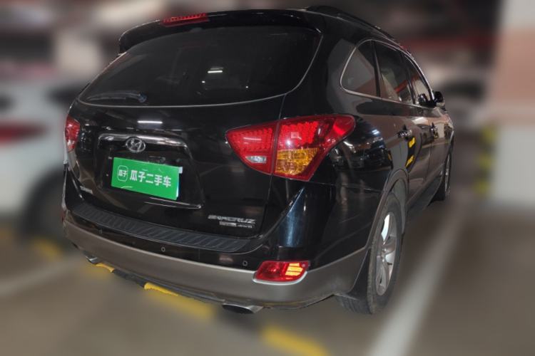 Used Hyundai Veracruz 2012 3.8L Luxury Edition Rear Right 45 Deg