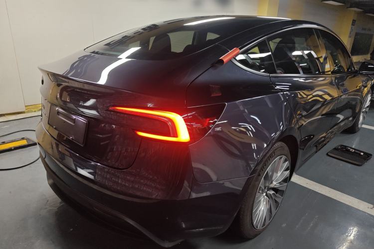 Used Tesla Model 3 2023 Rear-Wheel-Drive Version
