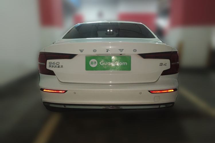 Used Volvo S60 2025 B4 Zhiyuan Luxury Edition
