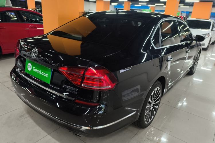 Used Volkswagen Passat 2017 330TSI DSG Prestige Edition
