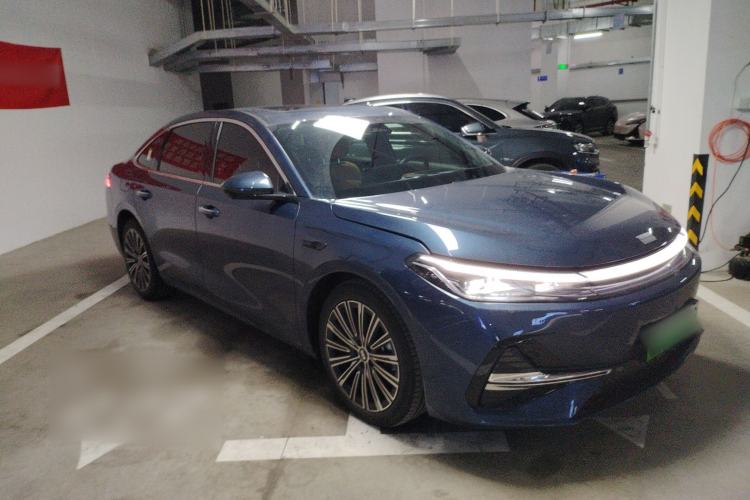 Used Geely Galaxy A7 2025 Model EM-i 150km Starship Edition Front Right 45 Deg