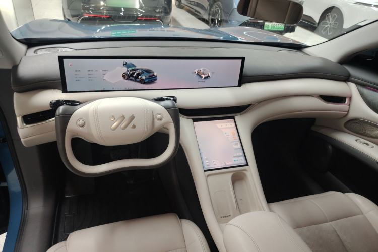 Used IM LS6 2025 Lingxi Intelligent Driving Edition Center Console