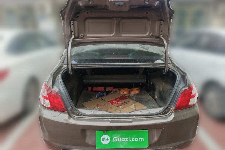 Used Peugeot 301 2016 1.6L Manual Comfort Edition Trunk