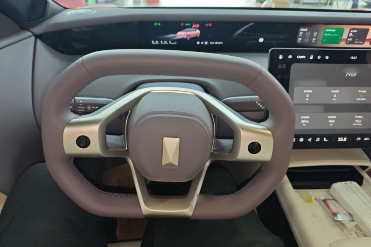 Used Avatr 06 2025 Pro Range-Extended Edition Steering Wheel