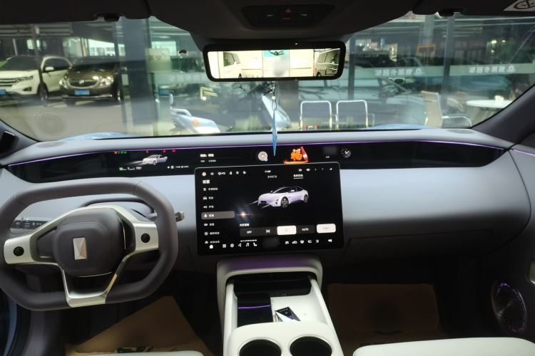 Used Avatr 06 2025 Max All-Electric Version