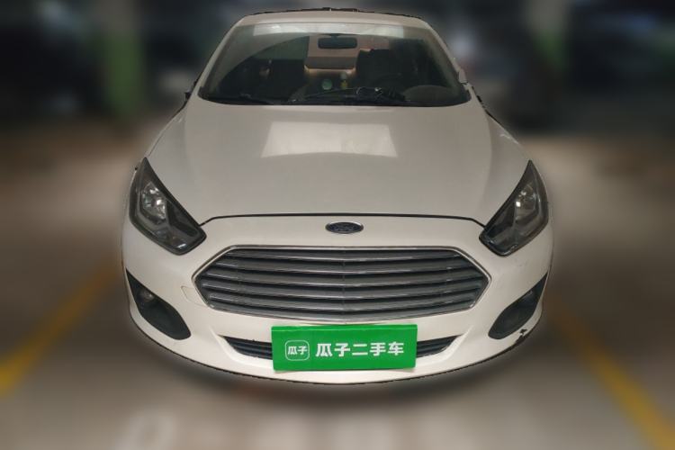 Used Ford Escort 2015 1.5L Manual Comfort Model
