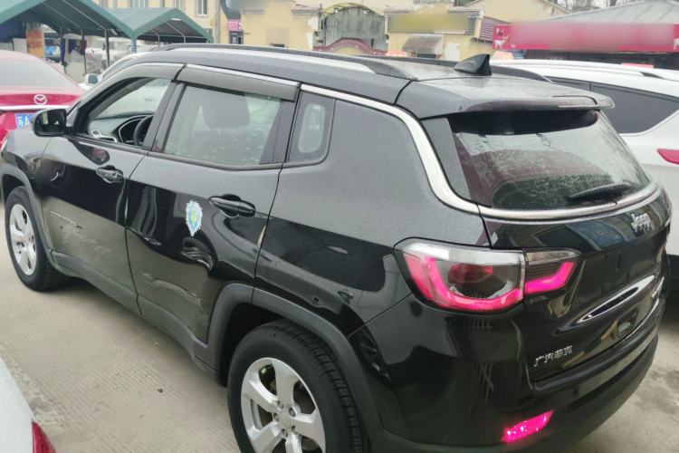 Used Jeep Compass 2017 200T Automatic Family Edition
