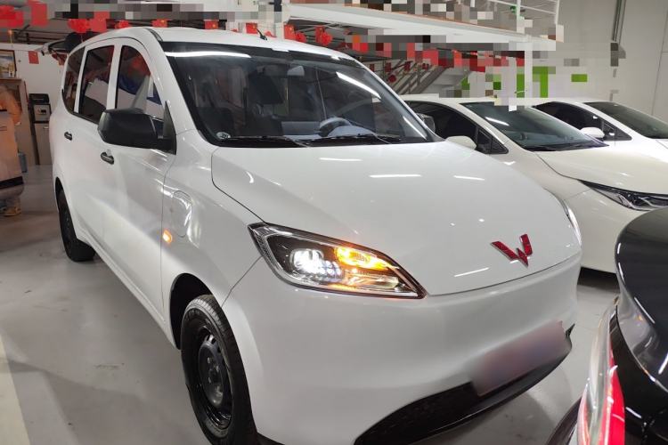 Used Wuling Hongguang New Energy 2024 All-Electric Model 300KM Standard Version