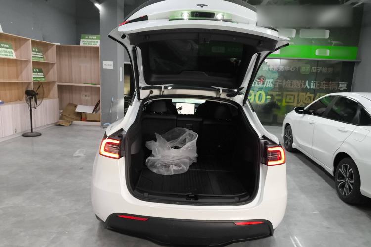 Used Tesla Model Y 2024 Rear-Wheel-Drive Version
