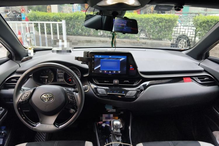 Used Toyota IZOA 2021 2.0L Yichi SPORT