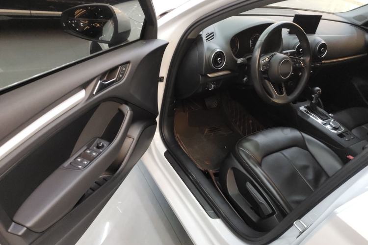 Used Audi A3 2020 Restyled Limousine 35 TFSI Ambition Version China VI