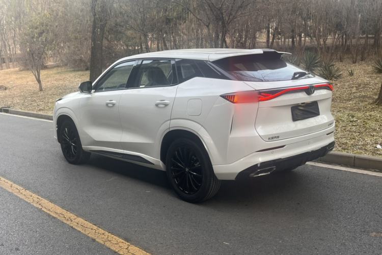 Used Changan UNI-Z New Energy 2024 Blue Whale Smart Electric iDD 125km Leading Model