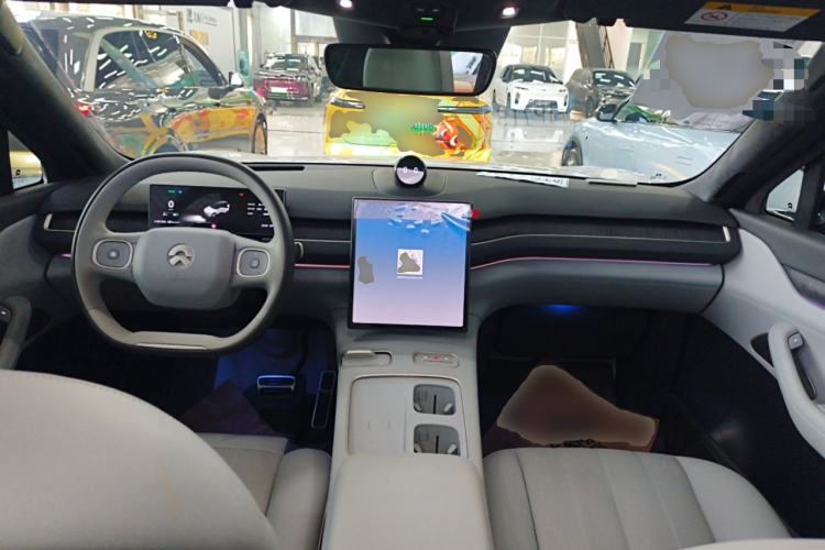 Used Nio ES8 2023 100kWh Signature Edition
