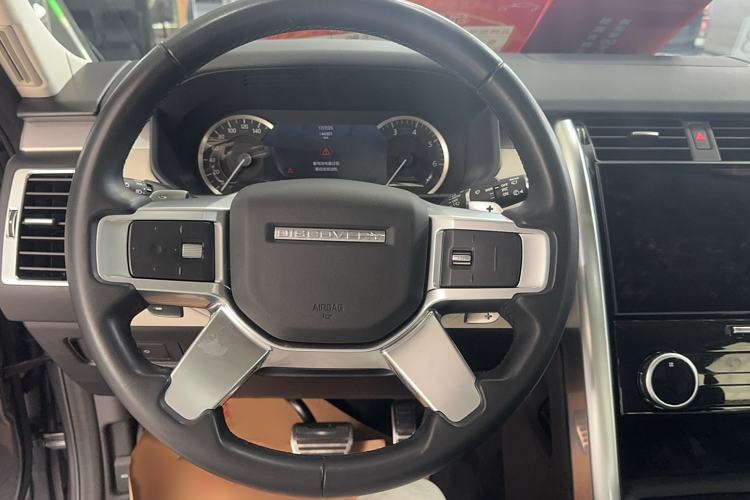 Used Land Rover Discovery 2023 Revised Version 360 PS R-Dynamic S
