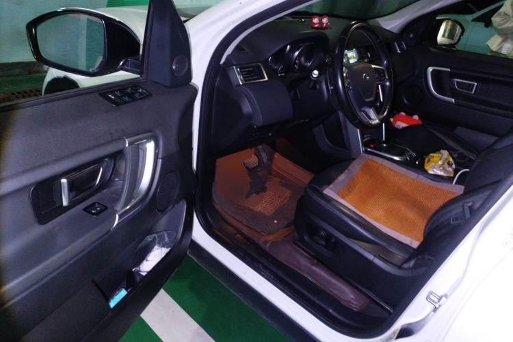 Used Land Rover Discovery Sport 2018 240 PS SE Version Driver Seat