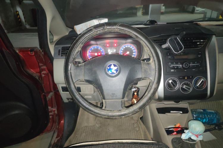 Used Venucia R50 2015 1.6L Manual Fashion Edition Steering Wheel
