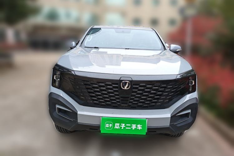 Used CHANGAN Hunter 2024 Warrior Edition Luxury Model Dual-Motor All-Wheel Drive with Extra-Long Cargo Box Front