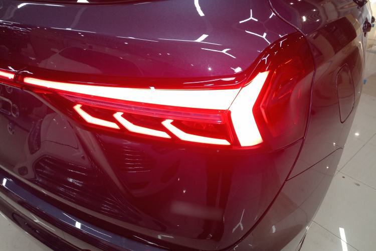 Used Landian E5 PLUS 2026 Model, 165km Long-Range First-Adoption Edition Max, 7-seater