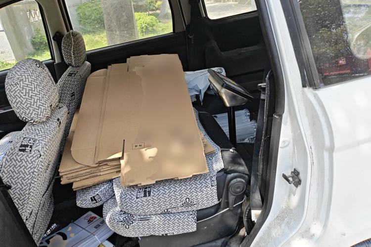 Used Dongfeng Fengon 330 2014 1.3L Manual Utility Version DK13-07 Left Rear Seat