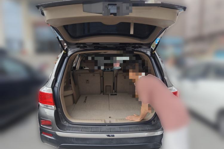 Used Toyota Highlander 2012 2.7L Two-Wheel Drive 7-Seater Luxury Edition
