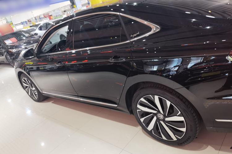 Used Volkswagen Passat 2022 330TSI Starry Elite Edition
