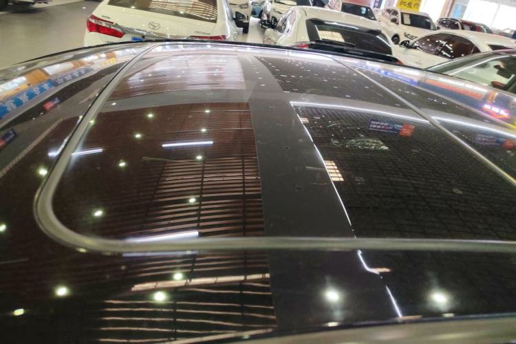 Used Toyota Levin 2016 Dual-Engine 1.8H GS E-CVT Elite Model with Sunroof
