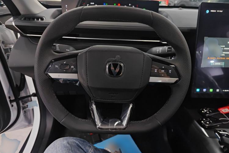 Used Changan Eado 2025 Blue Whale 1.5T 500Bar Prestige Model