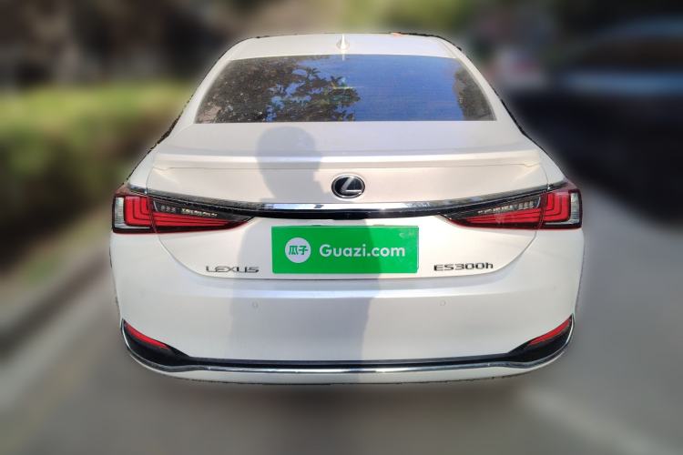 Used Lexus ES 2022 300h Excellence Edition