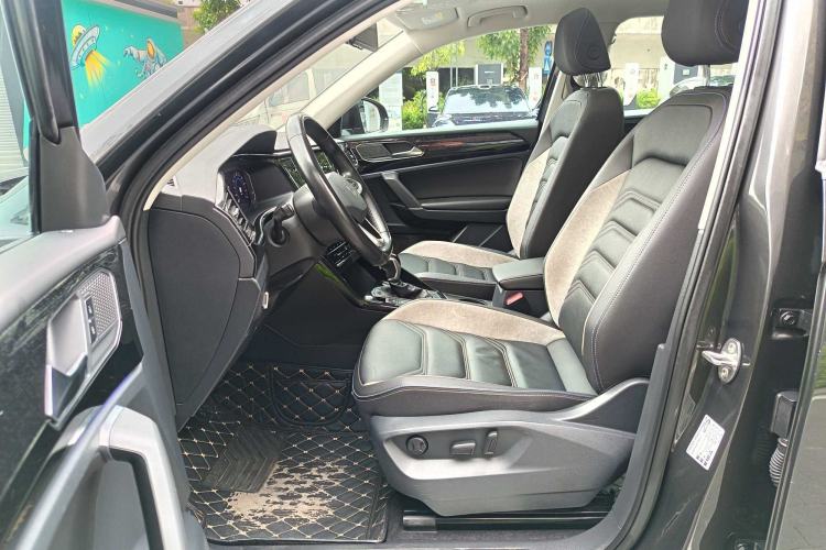 Used Volkswagen Tayron GTE Plug-in Hybrid 2020 1.4T Luxury Model Interior 11