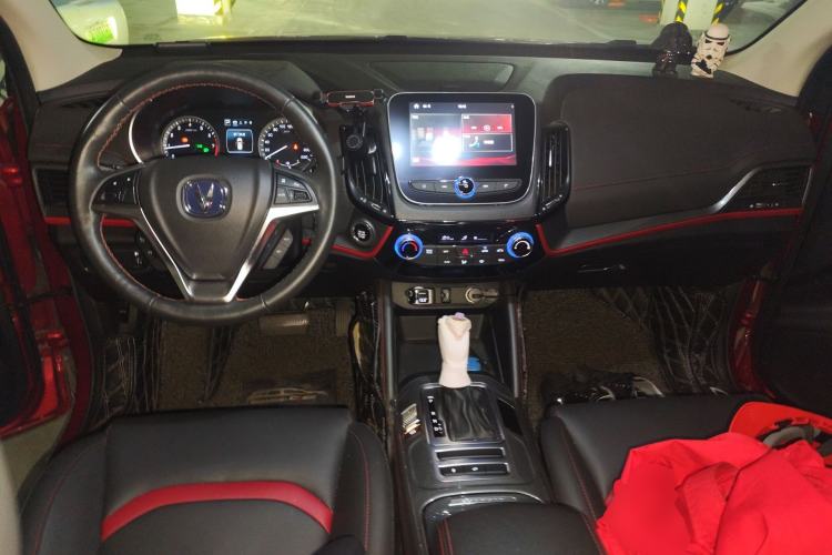 Used CHANGAN CS55 2017 1.5T Automatic Xuan Dong Model Center Console