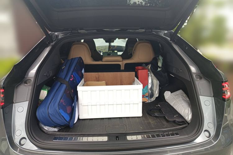 Used Hima Luxeed R7 2024 All-Electric 802 km Max
