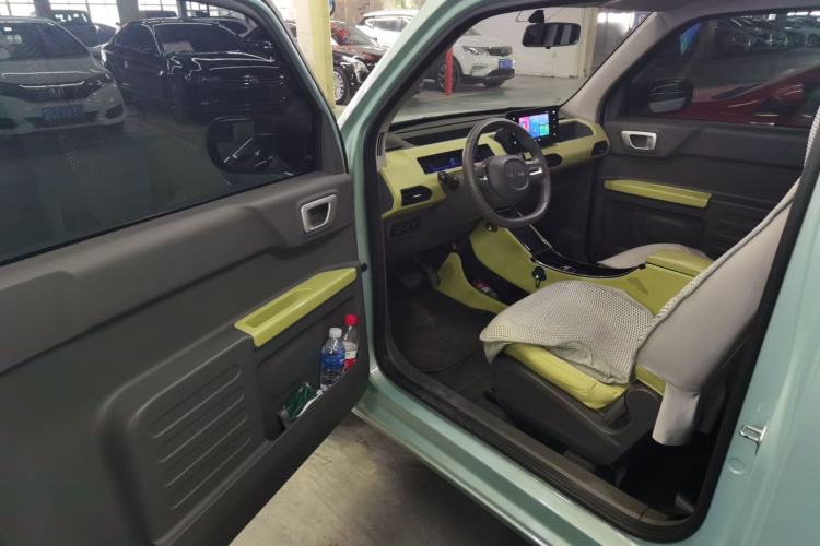 Used Geely Galaxy Panda 2024 Panda Mini 200km Dragon Edition
