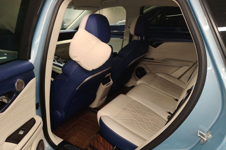 Used VOYAH FREE 2021 Four-Wheel Drive Standard Range-Extended Exclusive Luxury Package Left Rear Seat