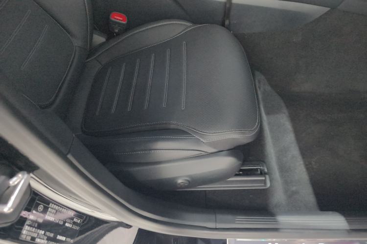 Used Mercedes-Benz GLC 2023 GLC 300 L 4MATIC Dynamic 7-Seater